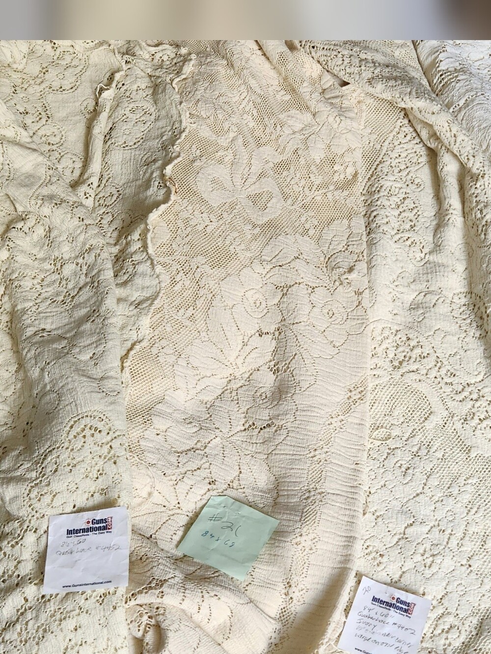 WOW! BUNDLE OF FOUR QUAKER LACE TABLECLOTHS - Picture 3 of 16